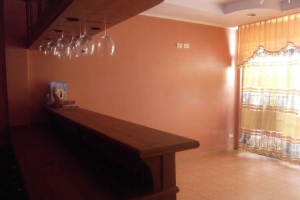 Two Bedroom Townhouse in Central Pattaya-4