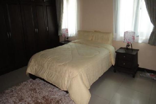 Fully Furnished One Bedroom Condominium Only 100 Metres From The Beach - Jomtien-9