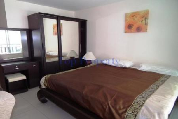 Fully Furnished One Bedroom Condominium Only 100 Metres From The Beach - Jomtien-6