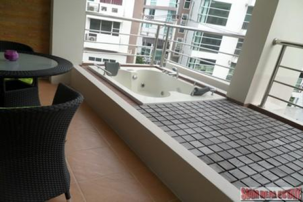 Bright Two Bedroom Holiday Apartment in Patong-7