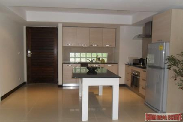 Bright Two Bedroom Apartment in Patong Resort-7