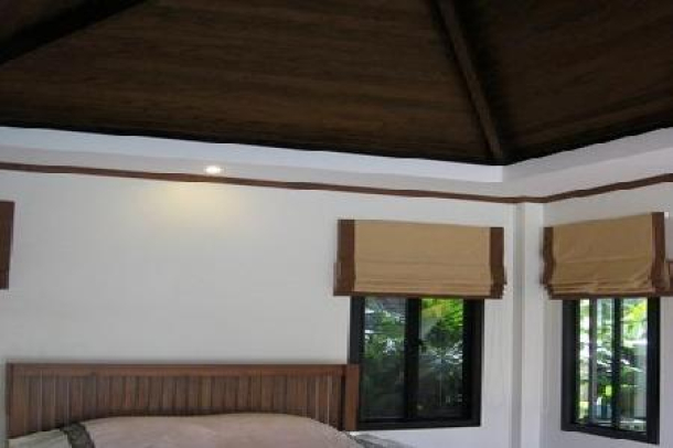 Beautiful Thai-Balinese Style Three Bedroom Pool Villa in Rawai-10