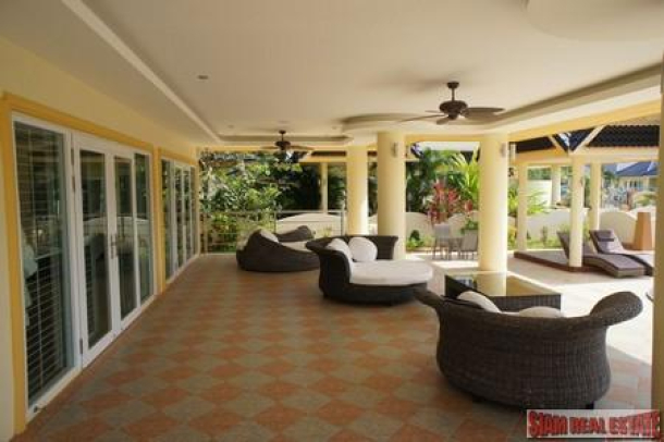 Platinum Residence Park | Exclusive Five Bedroom House with Swimming Pool in Rawai for Rent-4