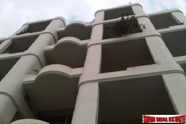 Crystal Garden Condominium | Two Bedrooms Condo for Sale at  Sukhumvit 4-1