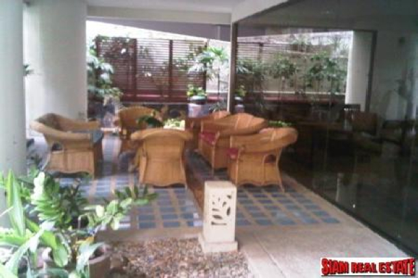 Crystal Garden Condominium | Two Bedrooms Condo for Sale at  Sukhumvit 4-16