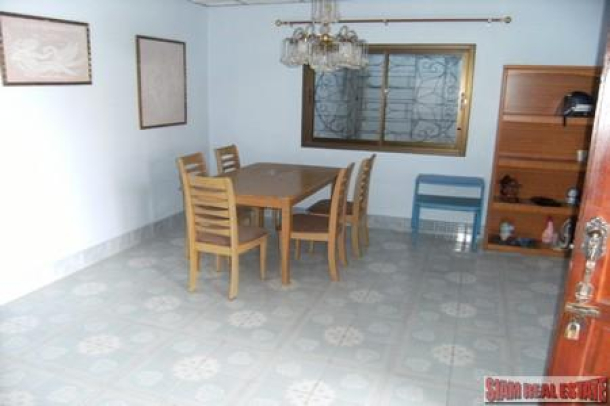 Large Three Bedroom House in Quiet Area of Rawai-5