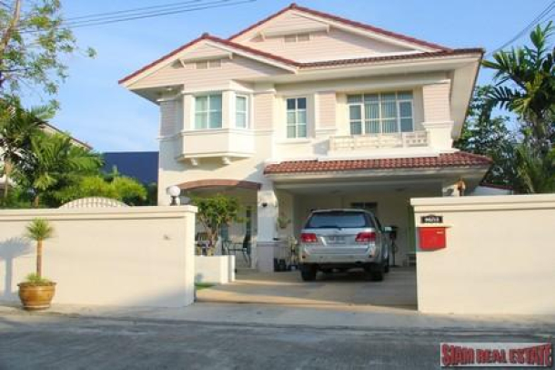 Well Finished Tidy Three Bedroom House in Chalong-1
