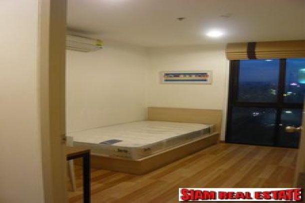 Ideo Ratchda-Huaykwang | Fully Furnished 2 Bedroom, 2 Bathroom Condo for Rent-10