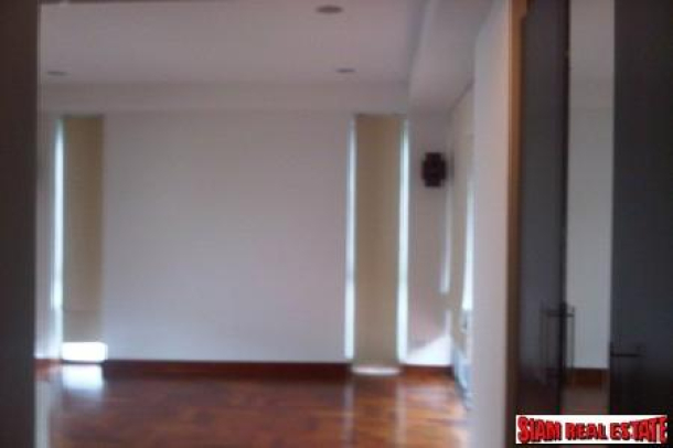 Nice Well Furnished Three Bedroom House in Jomtien-9