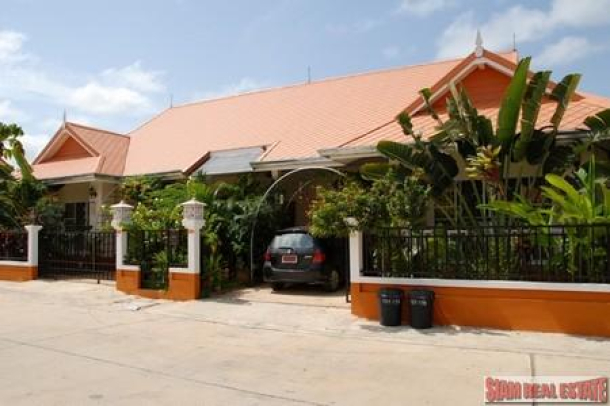 Nice Well Furnished Three Bedroom House in Jomtien-1