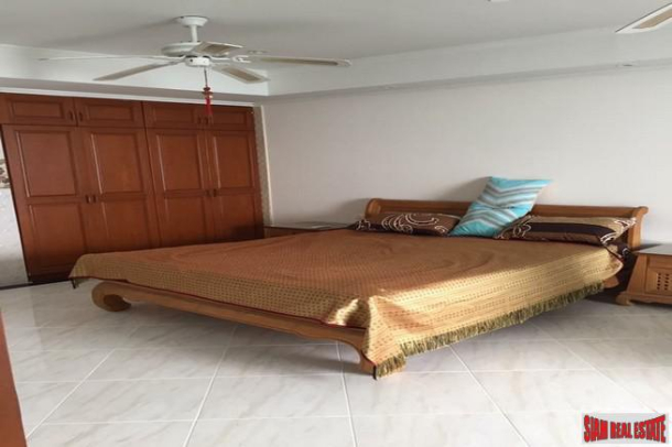 One Bedroomed Apartment In Ideal Location Overlooking The Beach - Jomtien-4