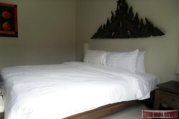 Tropical Three Bedroom Pool Villa in Nai Harn for Holiday Rental-10
