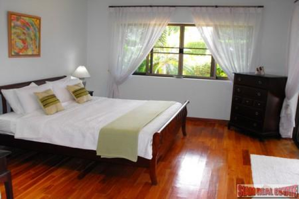 Bright and Comfortable 2-3 Bedroom House with Private Pool in Rawai-11