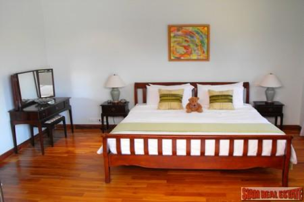 Bright and Comfortable 2-3 Bedroom House with Private Pool in Rawai-12