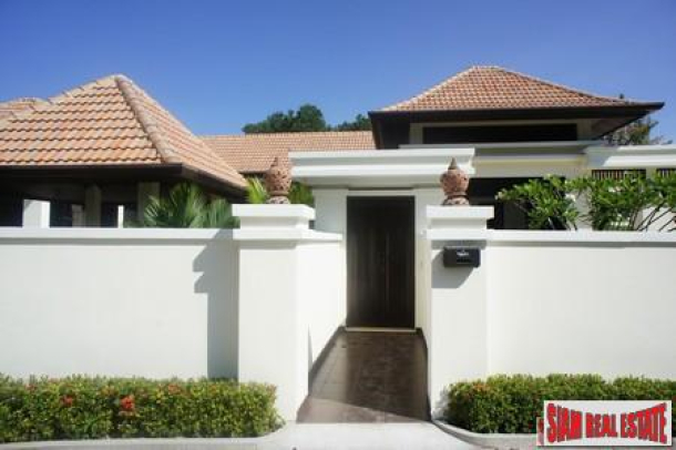 Private Three Bedroom Villa with Swimming Pool in Chalong-2
