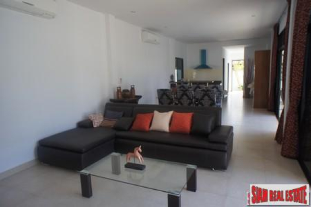 Private Three Bedroom Villa with Swimming Pool in Chalong-9