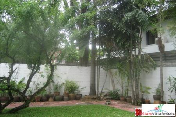 RENTED Private House for rent on Sukhumvit 63, with large garden-16