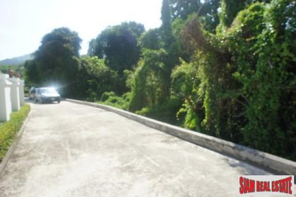 Four Plots of Land Totalling 2,664 Sq.m. in a Peaceful area of Chalong-5