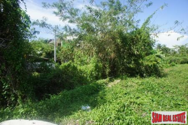 Four Plots of Land Totalling 2,664 Sq.m. in a Peaceful area of Chalong-6