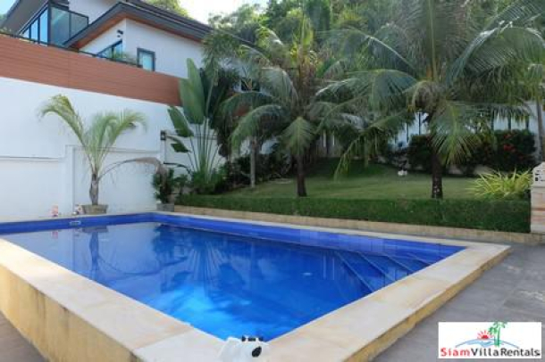 Spacious Three Bedroom House with Private Swimming Pool in Kathu-3