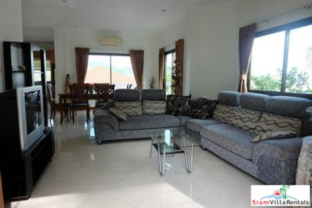 Spacious Three Bedroom House with Private Swimming Pool in Kathu-4
