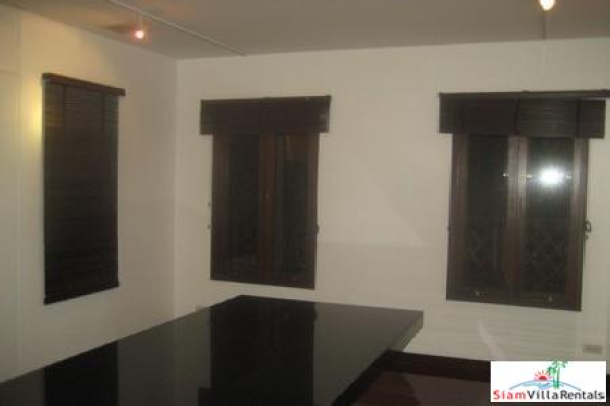 Baan Sukjai | Four Bedroom Thai Traditional House with in-house Swimming Pool near Thonglor BTS.-14
