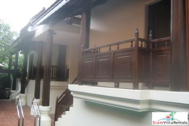 Baan Sukjai | Four Bedroom Thai Traditional House with in-house Swimming Pool near Thonglor BTS.-2