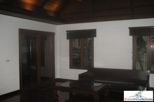 Baan Sukjai | Four Bedroom Thai Traditional House with in-house Swimming Pool near Thonglor BTS.-4