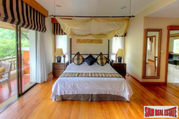 Laguna Golf Villa with Four Bedrooms and Private Pool-10