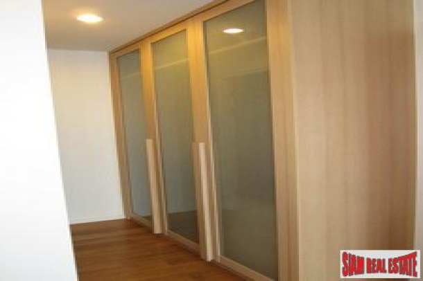 Condo for sale 1 bedrooms, 1 bathroom, fully furnished on 6th floor at WIND, Sukhumvit 23, near Asoke-3