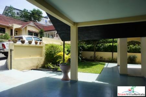 Hilltop Three Bedroom House with Private Pool in Kathu-5