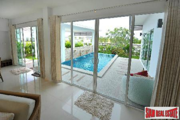 Contemporary Pool Villas Close to the Beach and Golf Courses in South Hua Hin-9