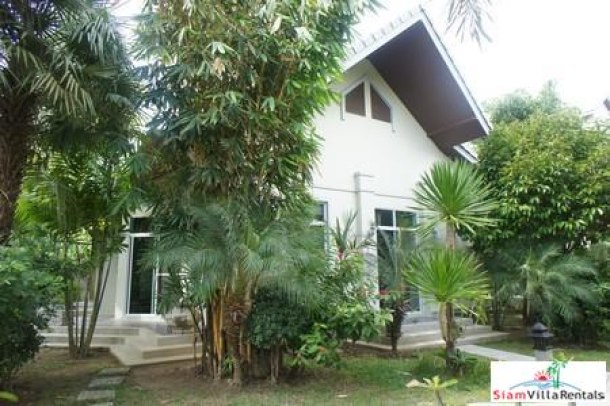 Tropical Two Bedroom Villa in Small Resort in Nai Harn-11