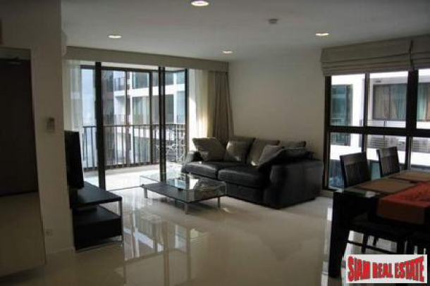 Low rise building, impressive 2 beds 2 baths condo for sale, 40 meters away from Wong Wian Yai Sky train Station-2