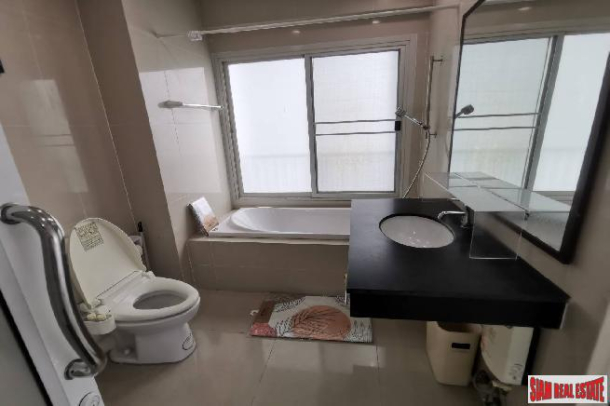Noble Ora | Contemporary Two Bedroom Condo for Rent - Convenient Location on Sukhumvit 55-10