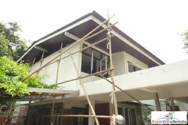 RENTED Large balcony in a private house for rent, 2-storey on Sukhumvit 20-1