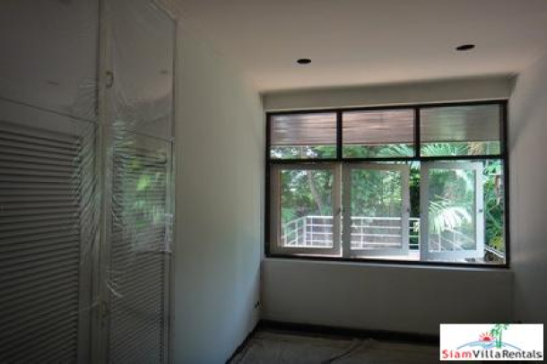RENTED Large balcony in a private house for rent, 2-storey on Sukhumvit 20-3