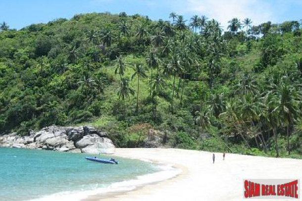 Stunning and Secluded Beachfront Land Available in Koh Phangan-8