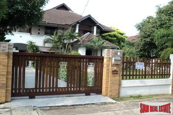 Two Storey Three Bedroom House in the Heart of Pattaya-1