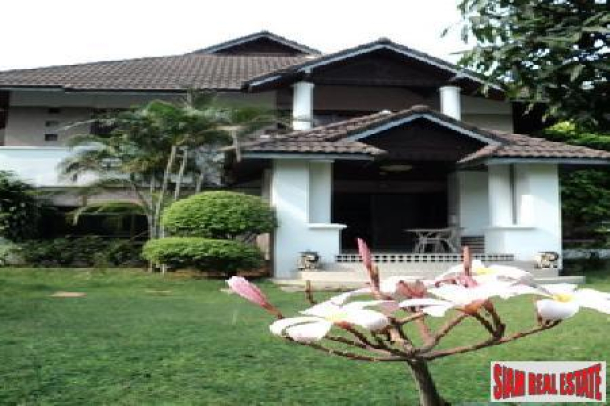 Two Storey Three Bedroom House in the Heart of Pattaya-5