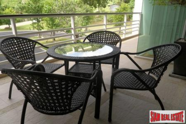 Karon Hills | Chic One Bedroom Apartment in a Tropical Karon Development-12
