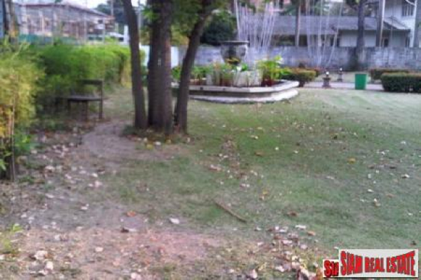 Land plot for sale on Chuaplerng, Rama IV Road.-4