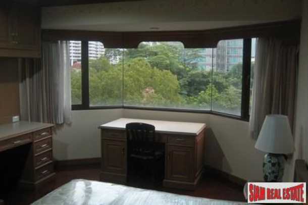 Newly renovated condo for sale, very convenient location on Sukhumvit 39-12