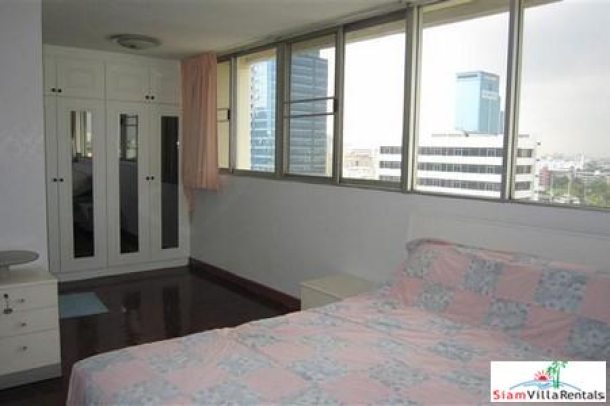 RENTED Great view on 9th floor condo for rent in Sukhumvit 63, Ekkamai Sky train Station-9