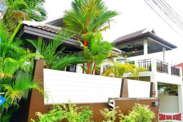 Balinese Style Three Bedroom Pool Villa near Loch Palm Golf Course in Kathu-18