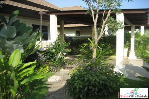 Modern Pool Villa with Three Bedrooms For Rent at Rawai-10