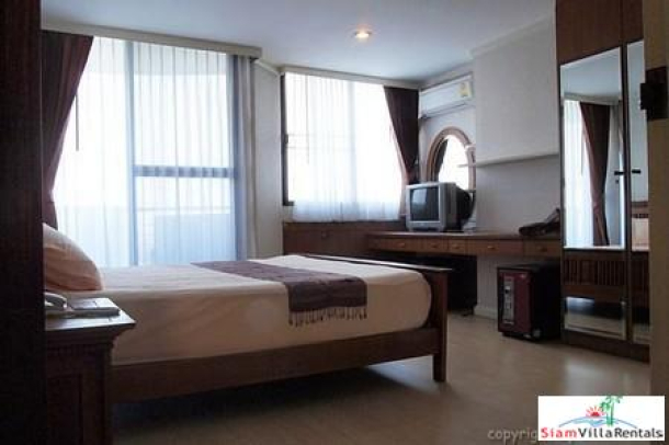 Sukhumvit 39, Fabulous 2 bedrooms condo with distinguishing Asian feel at Supalai place-6