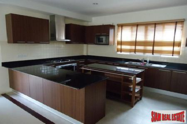 Exclusive Five Bedroom Family Home with Private Pool and Large Sala in Koh Kaew-16
