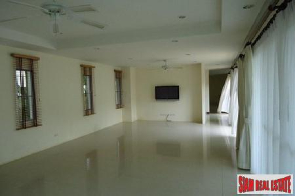 Exclusive Five Bedroom Family Home with Private Pool and Large Sala in Koh Kaew-6