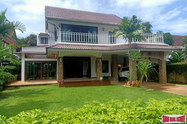 Chuan Chuen Village | Lakeview Four Bedroom House in a Peaceful Area of Koh Kaew-1